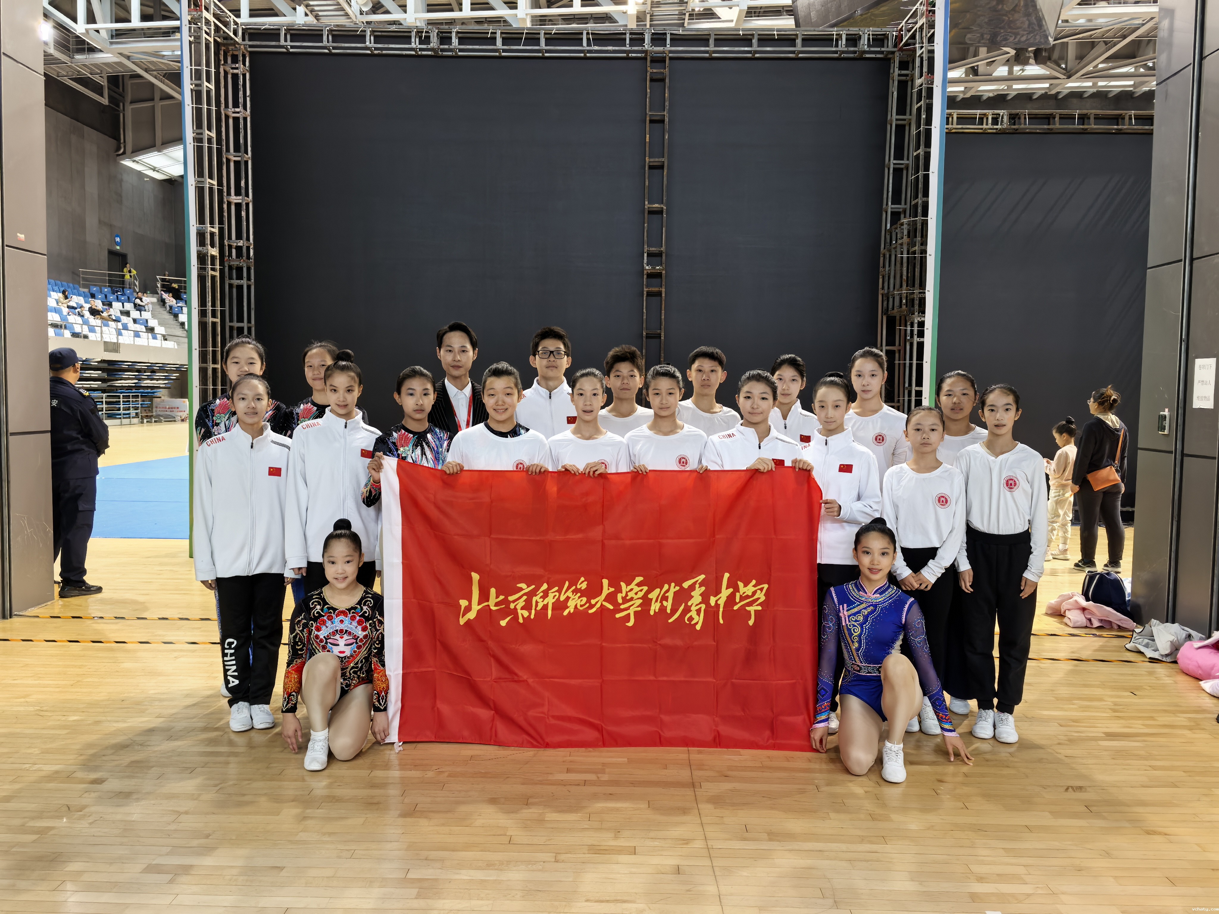 20251028768518.jpg fb838febc1844e644b77c95bd56b96dd.jpg